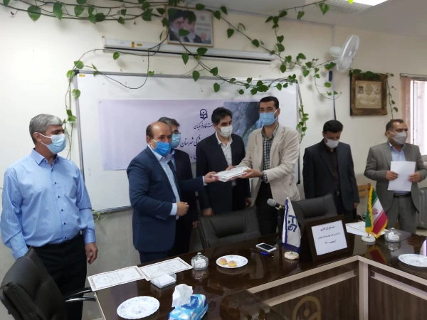 جلسه اداری و تقدیر از مسئول روابط عمومی مرکز  2