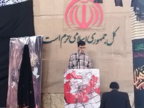 ارائه میز خدمت در نماز جمعه شهرستان  8